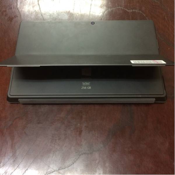 ☆Surface☆Surface Pro2 256GB☆(ブラック）☆SF005h