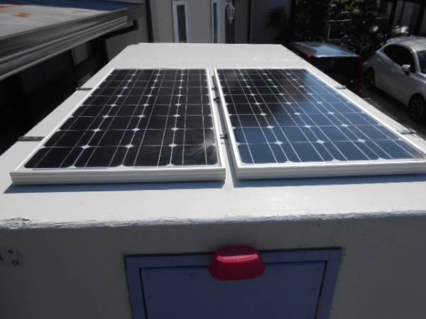 自作軽トラ用シェルのみ ソーラーパネルなど付属品多数 キャンピングカー 車体 売買されたオークション情報 Yahooの商品情報をアーカイブ公開 オークファン Aucfan Com