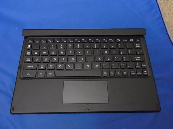 希少純正キーボーセット】 Xperia Z4 Tabletタブレット 専用キーボード