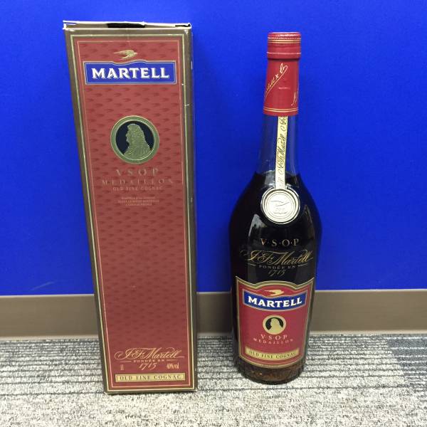 飲料・酒 古酒ブランデー 未開封 希少コニャックマーテルメダリオン1liter