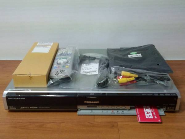 希少動作品 Panasonic VHS一体HDDレコーダー DMR-EH70V 希少動作品