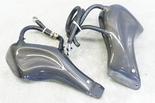 オイルキャッチタンク Oil 'Knee-Gripper' スポーツスター883⁄1200