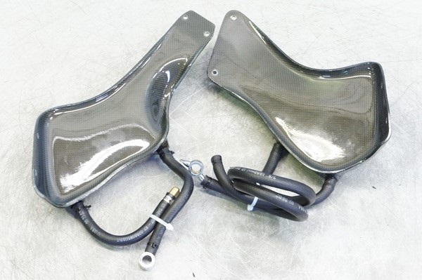 オイルキャッチタンク Oil 'Knee-Gripper' スポーツスター883⁄1200