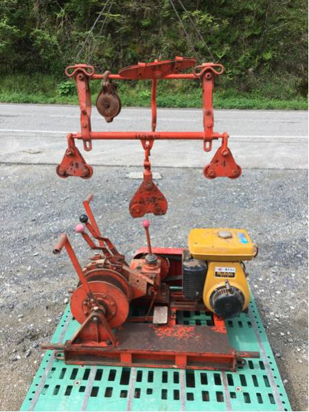 ミニスーパー 集材機・F2 ROBINエンジン エンジンウインチ 農機具 ワイヤ無し