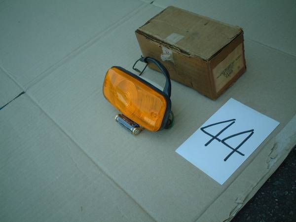 旧車、高速有鉛、三菱360、ミニカ70、A101？フロントウインカー台付き1個、純正品番MT197302_2