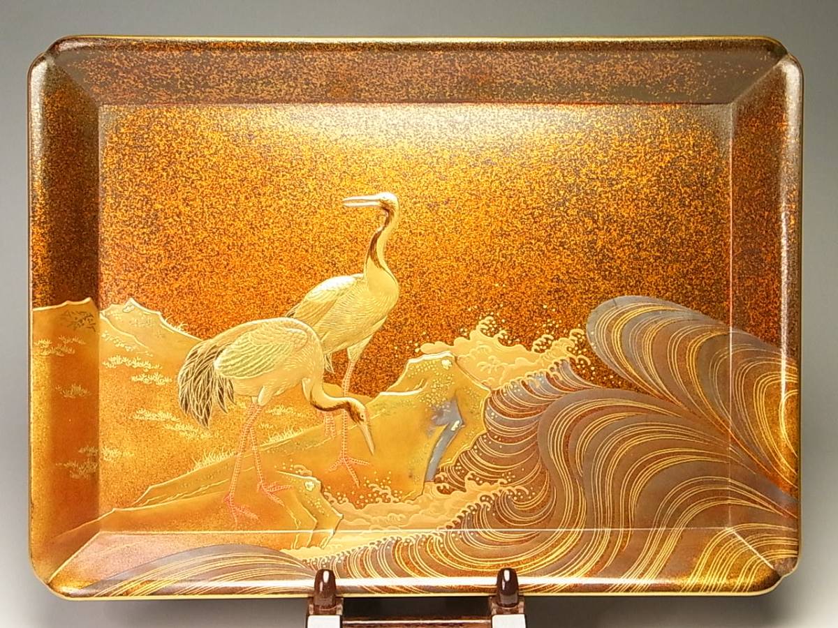 江戸時代中期〜後期頃武家所用朱色漆塗金蒔絵鷹木々図柄縦横２７Ｘ高さ４センチ正方盆 LIG江戸期 総梨地 高盛金蒔絵 波鳥蒔絵大印籠 彫金波文 叢雲金梨子地