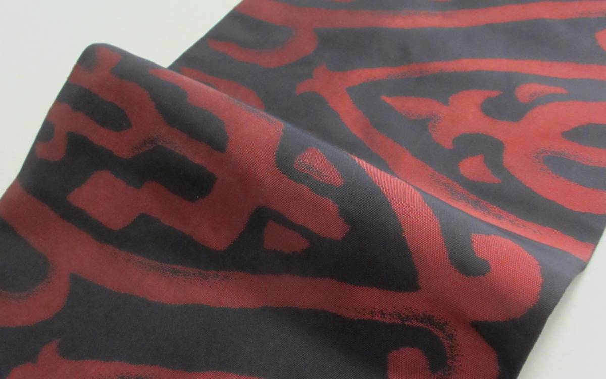 夏帯 正絹 赤 モダン 希少・未使用に近い鹿文様 羅 黒×深紅