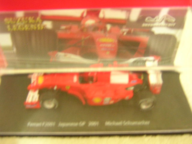 1/43 LOOKSMART 鈴鹿レジェンド 2001年日本GPウィナー フェラーリF2001