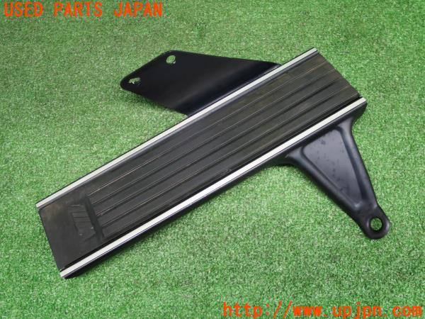 3UPJ=35980627]BMW325i(A25/E30)Mテクニック フットレスト 左ハンドル 中古