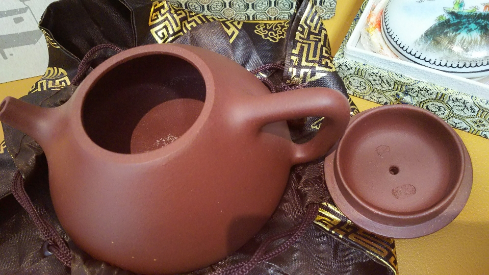中国紫砂朱泥小さな急須茶壷在銘CR7935 紫砂芸術/急須/お土産