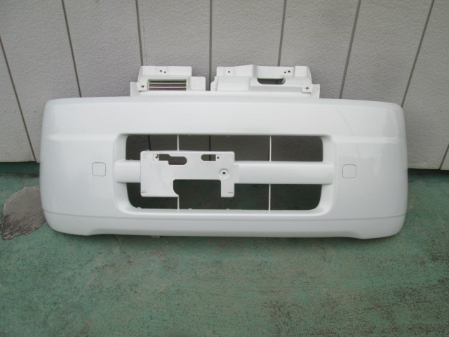 Ｌ３５０Ｓ　Ｌ３６０Ｓ　タント　純正　Ｆバンパー　Ｗ１６　