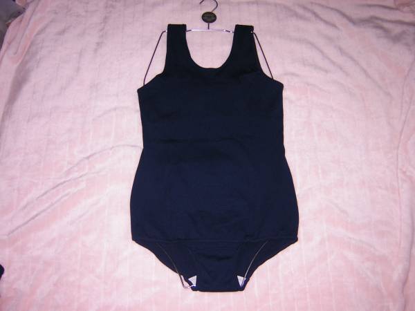 §【新品】二新繊維株式会社 スクール水着　M寸