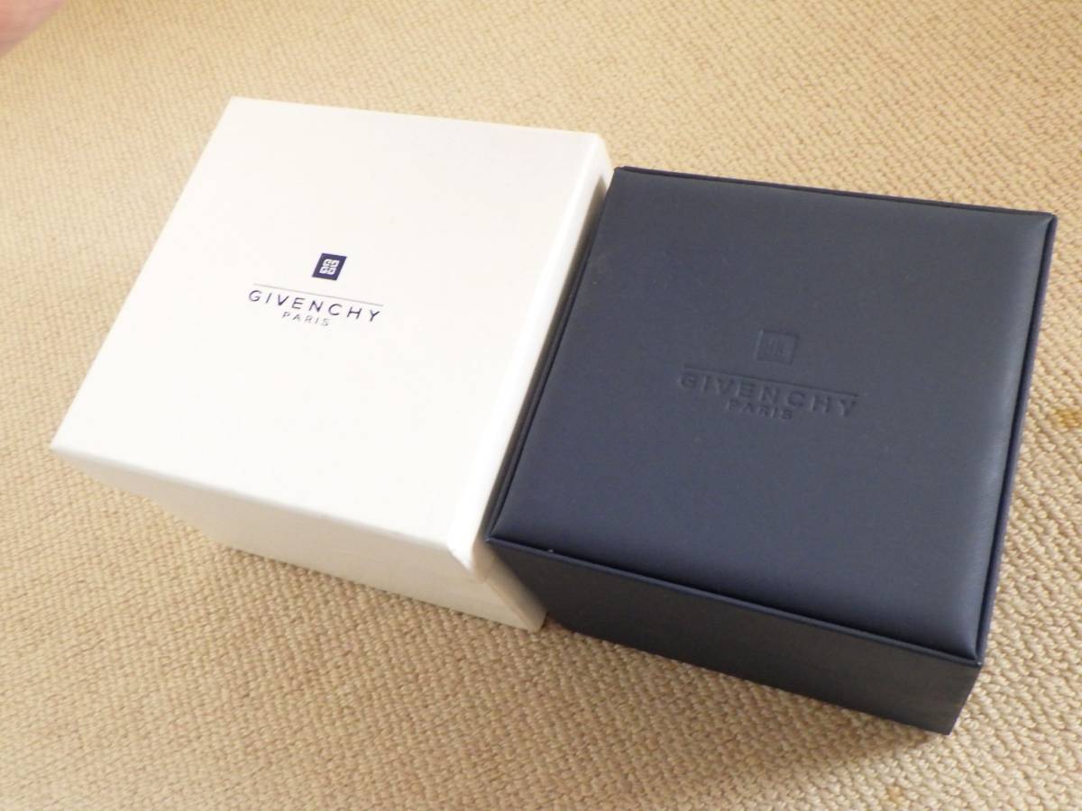 GIVENCHYジバンシイ 腕時計箱 ボックス ※1055 GIVENCHY 腕時計 