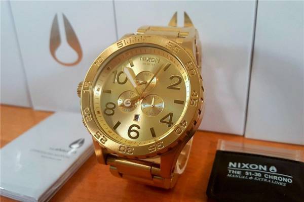 NIXON（ニクソン） 腕時計 「NIXON⁄ニクソン」51-30 Chrono 時計 新品 