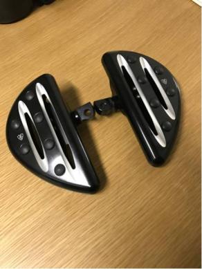 アレンネス ディー プカット フットボード フットペグ フロアボード リア[検索 ダイナ ソフテイル ロードキング ツーリング ＦＬＨ FLHX