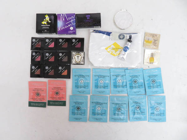 1円 ディオール ジバンシー ロクシタン マリークヮント 等 タオル コスメ シャンプー コスメポーチ 他 計33点セット HJ629