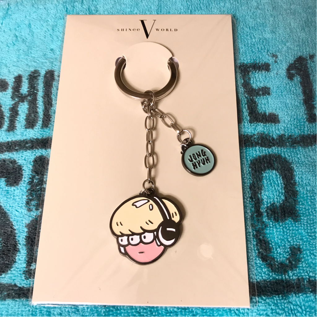 【新品未開封】公式グッズ ☆ SHINee WORLD V in JAPAN キーリング（ジョンヒョンver）