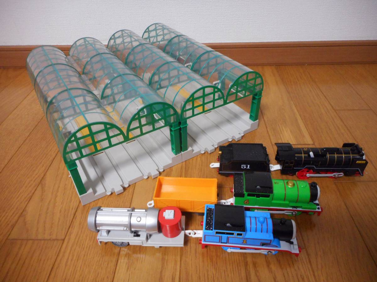 ■プラレール トーマス ナップフォードステーション　車両付
