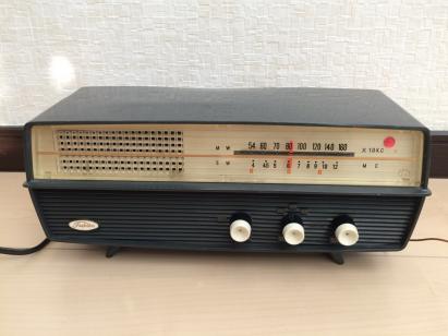 東芝 ラジオToshiba 5YC-556 昭和レトロ 東芝 ラジオToshiba 5YC-556
