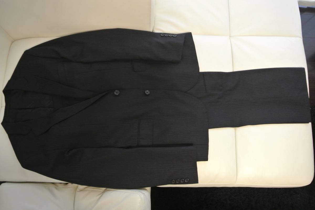 EPOCA UOMO(エポカ）スーツ　ネイビー（ストライプ）サイズ50