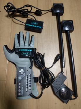 珍品。ファミコン用コントローラー　PAX POWER GLOVE　コレクションに。