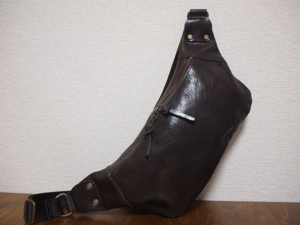 オリジナルハンドメイド本革プルアップ鞄ヌメ革★CレザーボディバッグDBR640