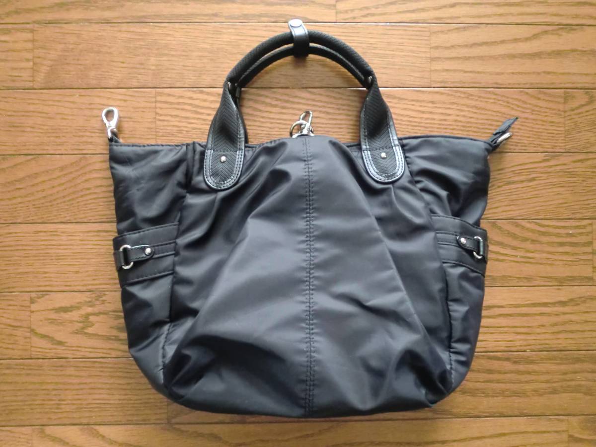 ◇カナナ3wayバッグ　黒　（ハンド・ショルダー・リュック）　ポケット沢山　状態良好◇