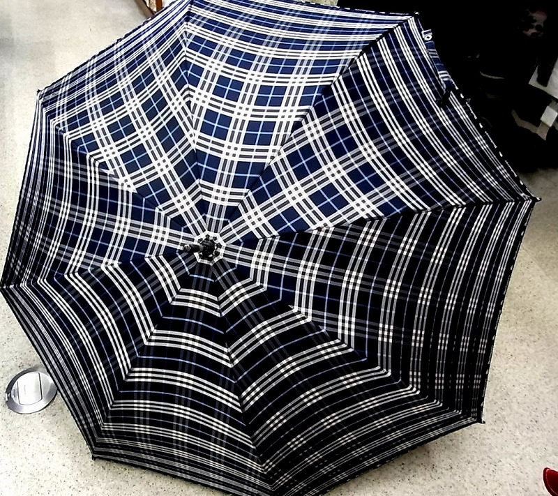 BURBERRY★バーバリー★傘★紺色チェック柄★未使用品