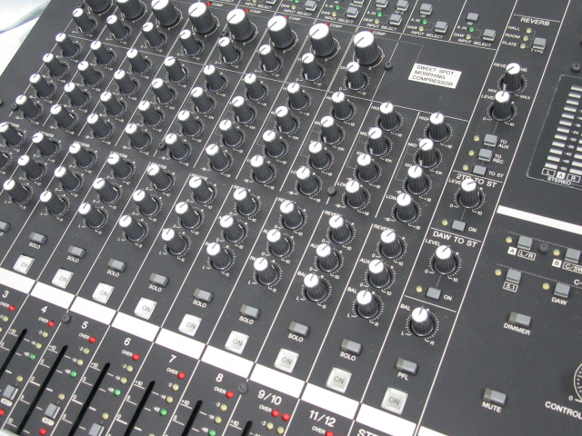 TASCAM タスカム 3U ラックマウント 16ch ミキサー MIXER 管T AK-RM16