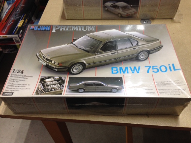 １／２４　ＦＵＪＩＭＩ　ＢＭＷ　７５０iL（シュリンクパック）