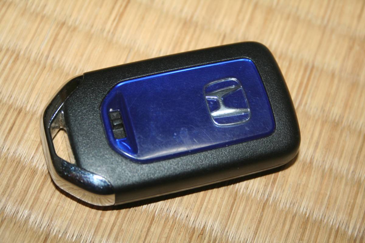 ホンダ スマートキー ヴェゼル ハイブリッド フィット シャトル RU3 RU4 キーレス 中古