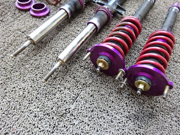Quantum クァンタム アルファロメオ 156 ネジ式 車高調 4本 アイバッハ 直巻きスプリング サスペンションキット 一式 売買されたオークション情報 Yahooの商品情報をアーカイブ公開 オークファン Aucfan Com