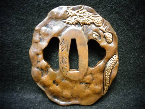 刀装具 骨董逸品秋草虫図鍔 無銘 赤銅地 鍔 鍍金 日本刀 鋤出彫 秋草図
