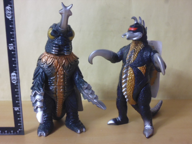 怪獣郷 改造パンドン ハイパーホビー誌上限定 メルカリ 未開封ソフビ