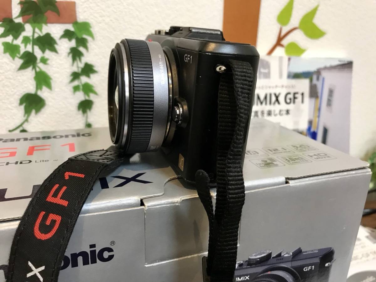 ☆送料無料☆Panasonic LUMIX GF1 LUMIX G 20mm F1.7 ASPH 神レンズ付