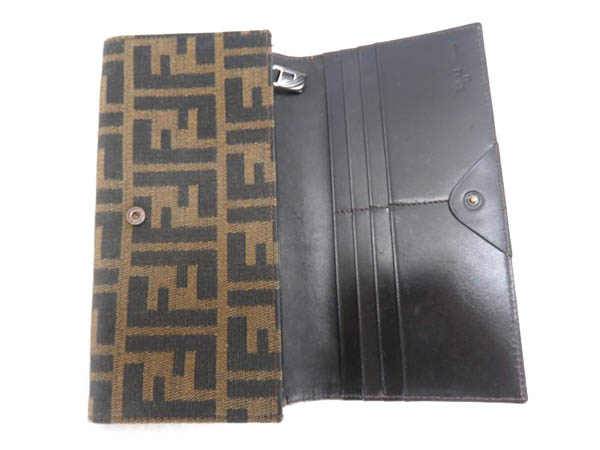 FENDI フェンディ 財布 二つ折り ズッカ柄 1円 □美品□ FENDI 1円 FENDI フェンディ 財布 二つ折り ズッカ柄 1円 □美品□ FENDI 1円