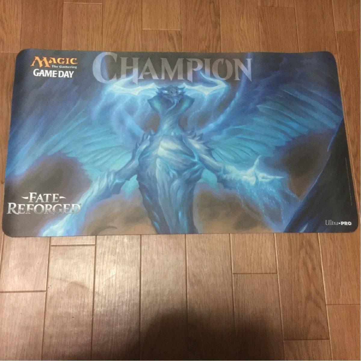 精霊龍、ウギン プレイマットmtg ゲームデー