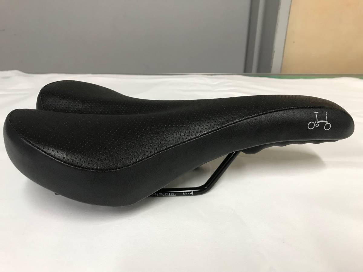 Brompton ブロンプトン 　ブラックエディション用純正サドル　美品