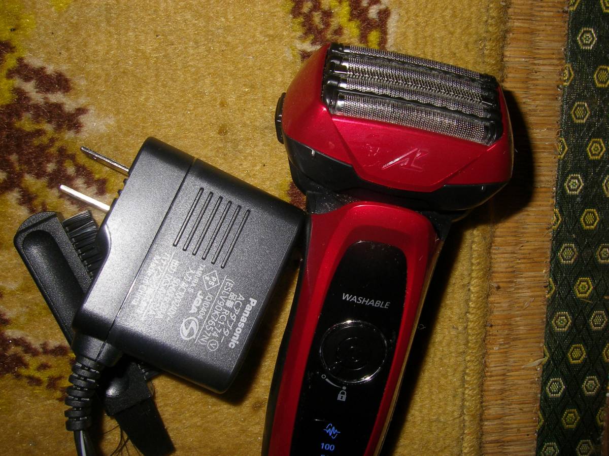 ●中古　パナソニック　ラムダッシュ　５枚刃　ES-ELV5 シェーバー●