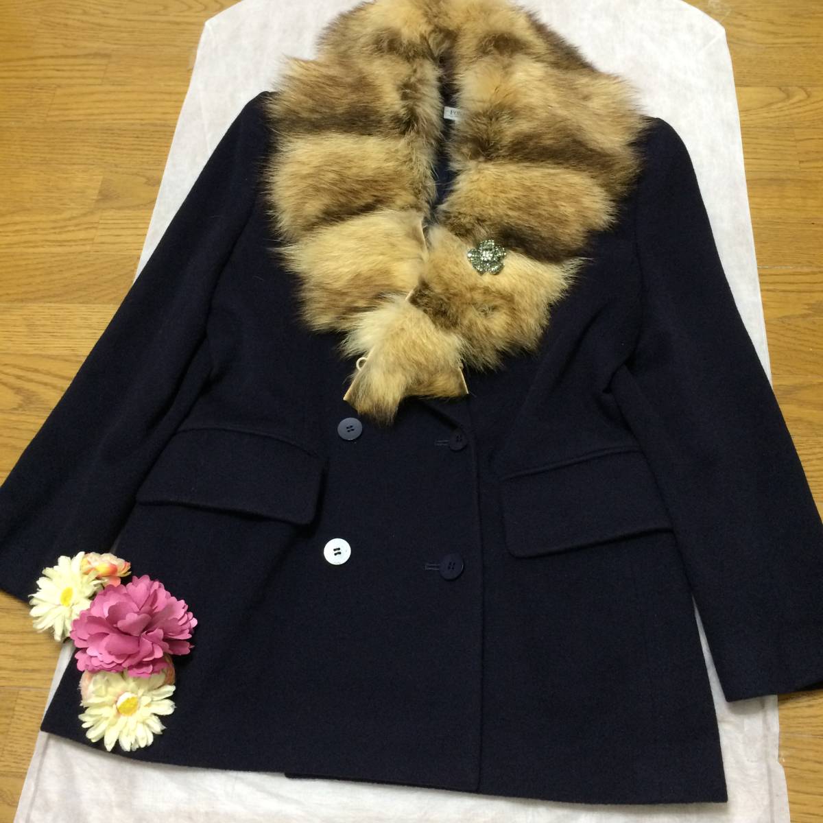 美品フォクシーFOXEYファー付きカシミヤコート 定番のカシミヤ100 