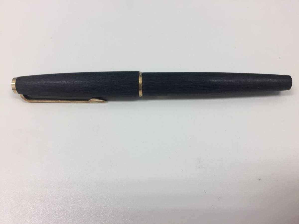9504 □ 万年筆 モンブラン MONTBLANC 220 ペン先 585 （14K）
