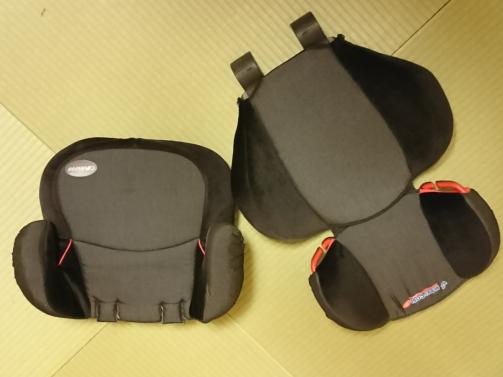 コンビ　マキシコシジュニア　軽量　背もたれ新品