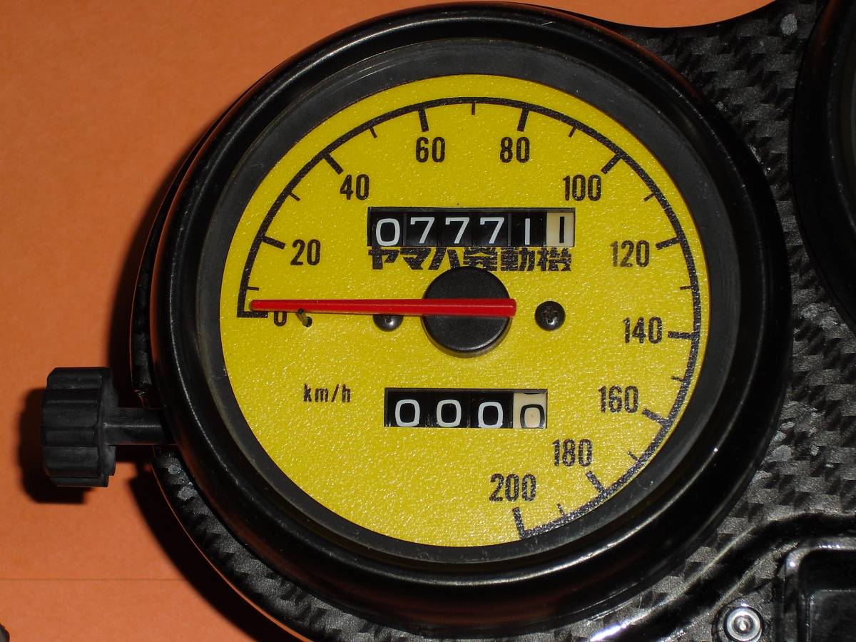 TZR250 1KT 2XTヤマハインターカラー200Kmメーター イメージ