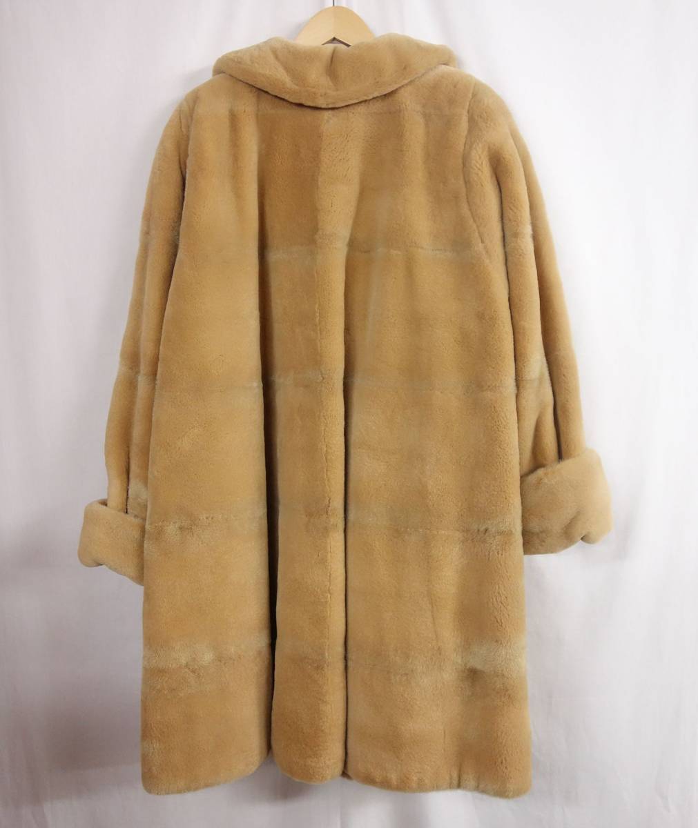 美品☆フィンランド製 最高級ヌートリア毛皮 TUA RAHIKAINEN 