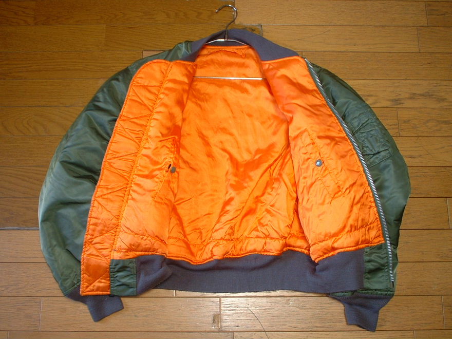 AVIREX LTD.セージグリーンTYPE MA-1フライトジャケット米国製L正規 AVIREX LTD.セージグリーンTYPE MA-1フライトジャケット米国製L正規