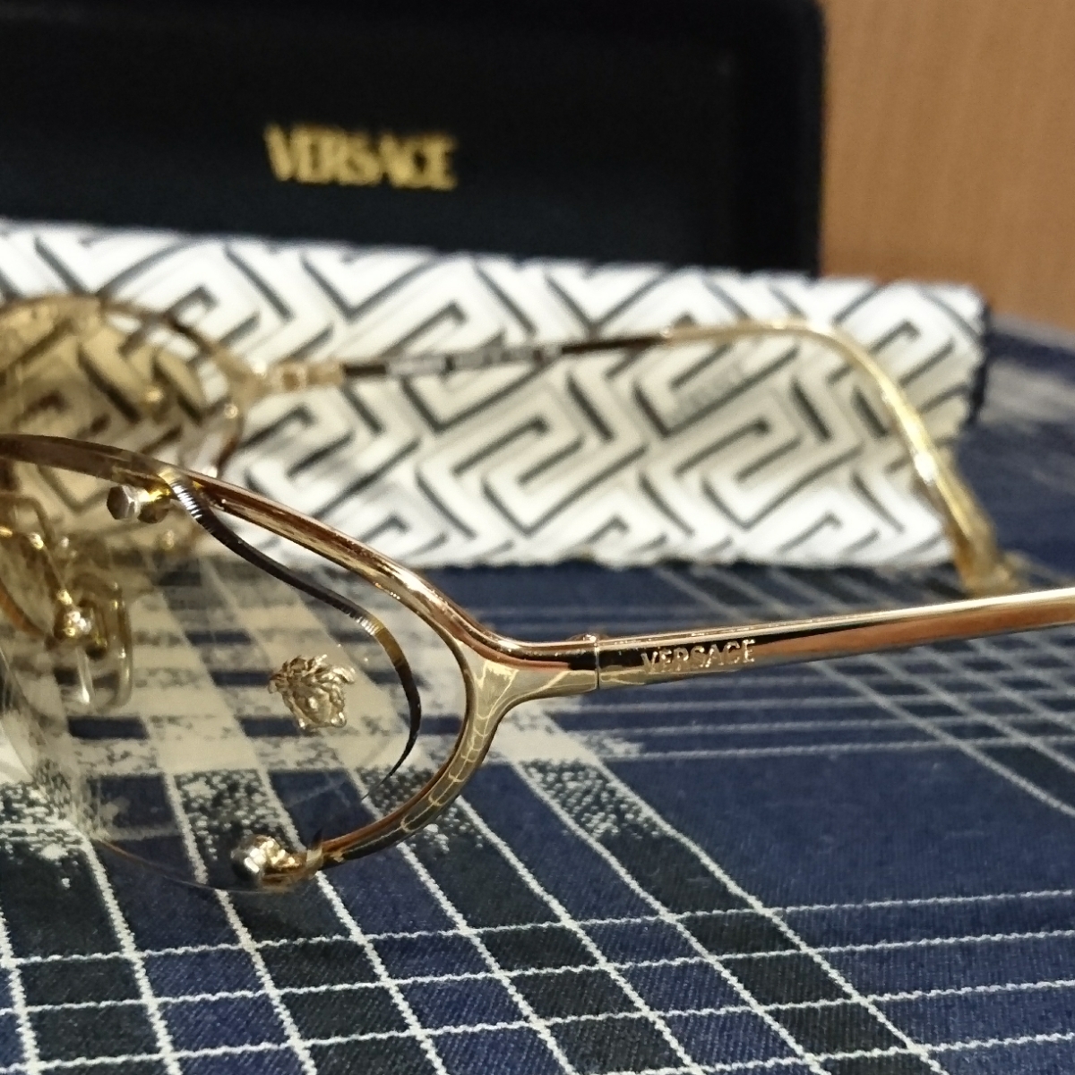 Gackt着用モデル ヴェルサーチ サングラス VERSACE