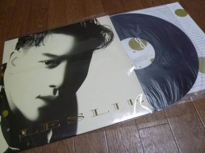▽LP レスリー・チャン 張國榮 「LESLIE」 1989年香港盤 ポスター付 CP