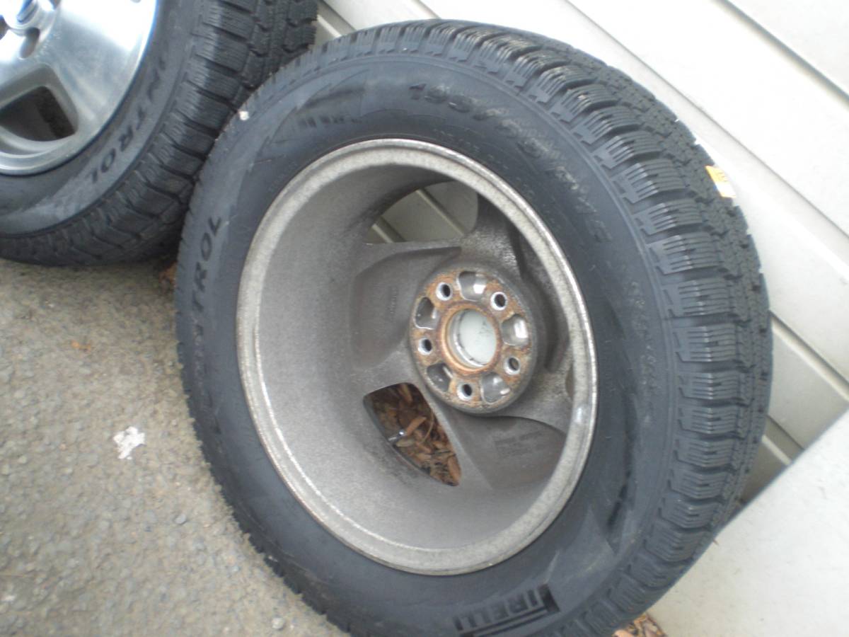 ステップワゴンRF1外しピレリスタッドレスタイヤ195/65R15、純正アルミ 