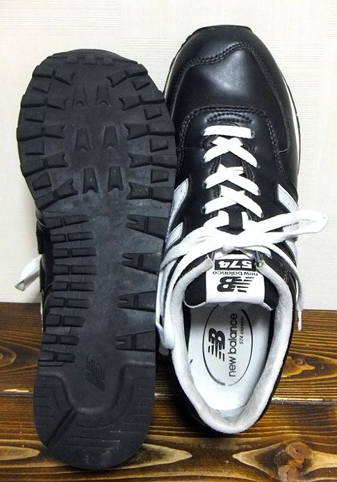 極上品:ニューバランス 574.レザースニーカー黒28(US10/M574BKJ)