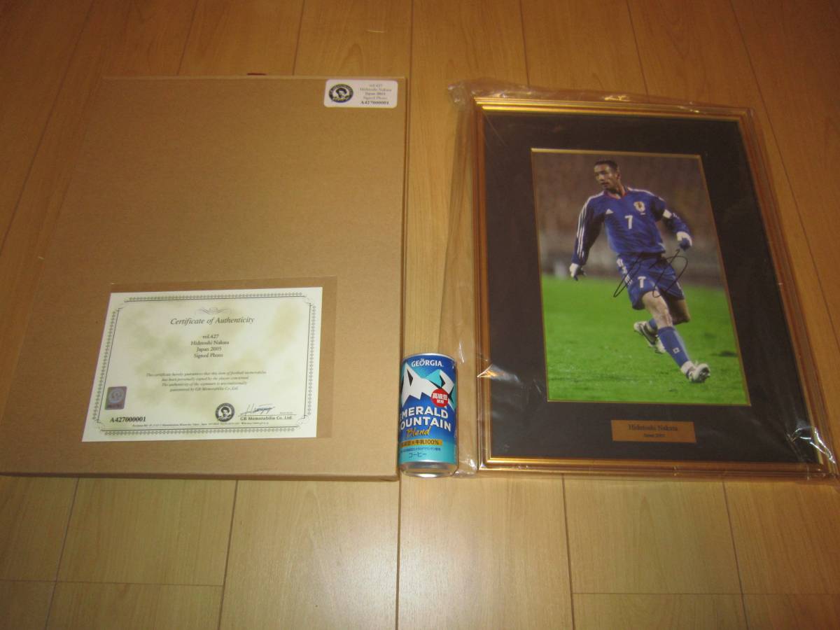 中田英寿さんのサイン色紙 中田英寿選手直筆サイン色紙 □ 中田英寿直筆